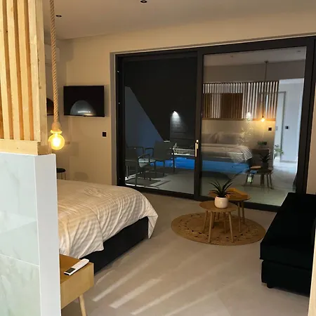 Mr & Mrs Grey Luxury With Private Pools-laganas Apartment